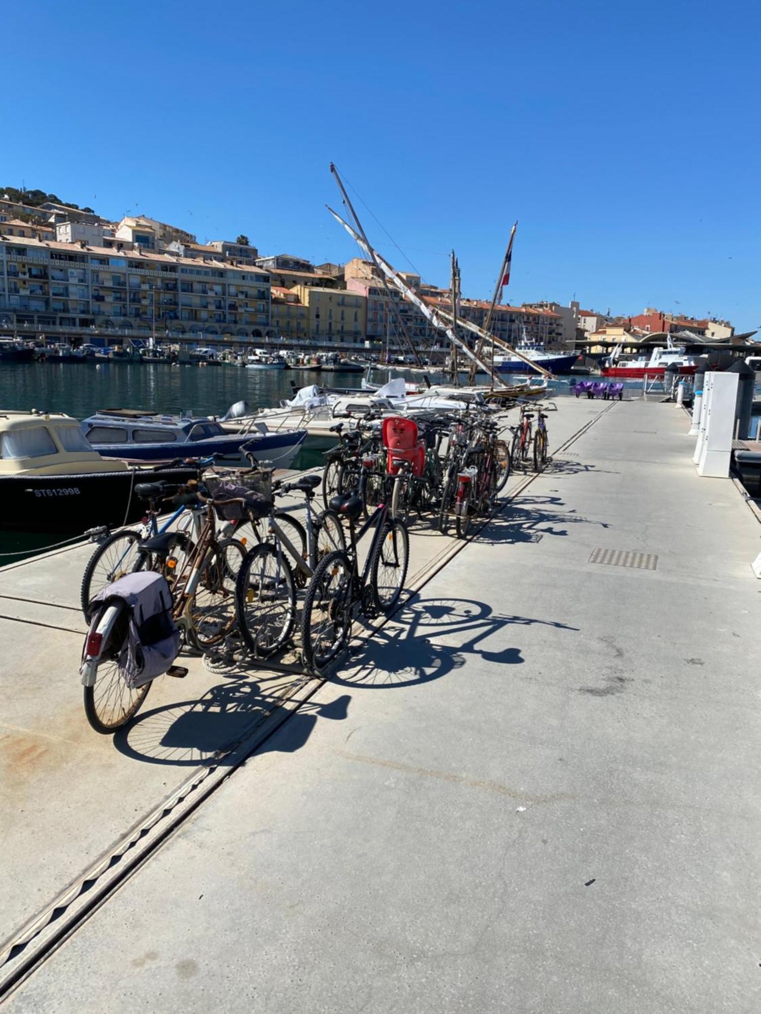 Nuitee A Bord De Danilou Un Voilier De 9.50M Hotell Sète Eksteriør bilde